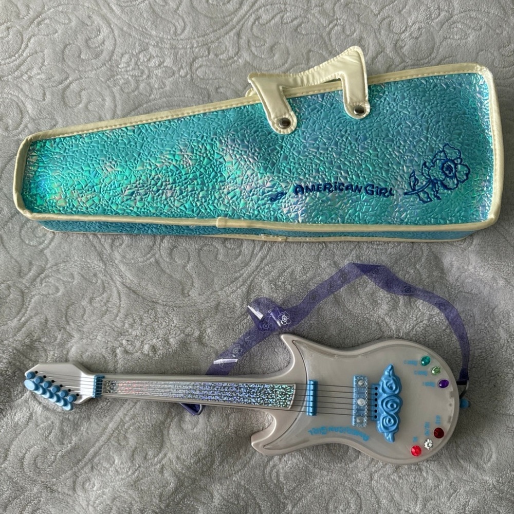 Glitter Guitar American Girl Doll: Girl Of Today 2003 works.